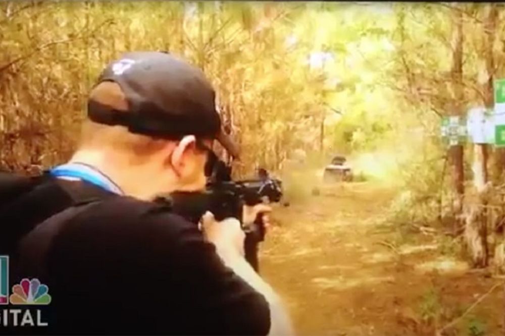 Ali, zašto? Ostao bez noge pucajući u kosilicu punu eksploziva! (VIDEO)