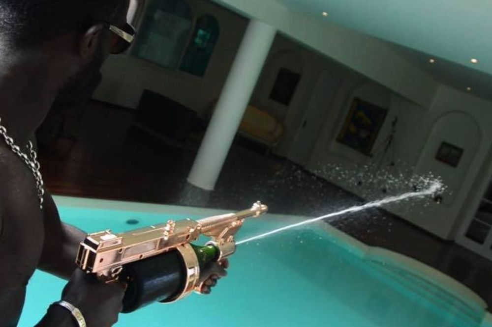 Šampanjšinka: Oružje za bahate pucače i razmažene buržujske klince (FOTO) (VIDEO)