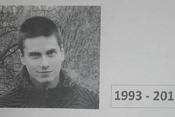 Vapaj ožalošćenih roditelja: Pomozite nam da shvatimo zašto je umro naš sin! (FOTO)