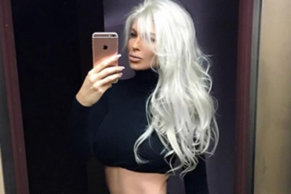 Grudi ili trbušnjaci? JK pokazala oba, vi procenite šta je bolje! (FOTO)