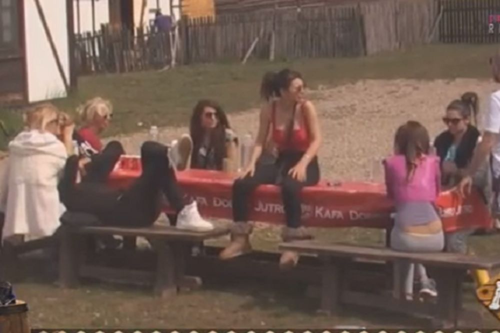 Nova misterija! Farmeri našli izmet ispod prozora, traži se počinilac! (FOTO) (VIDEO)