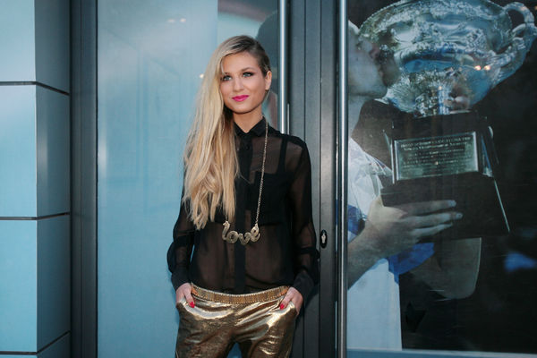 Šok! Pogledajte kako je Nevena Božović izgledala u srednjoj školi! (FOTO)