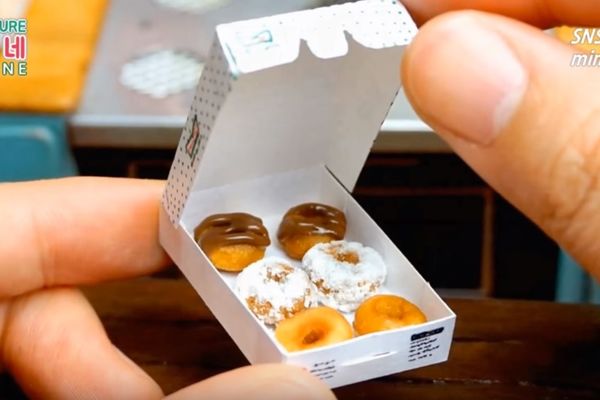 Najmanje krofnice koje ste u životu videli. Prste da poližeš (VIDEO)