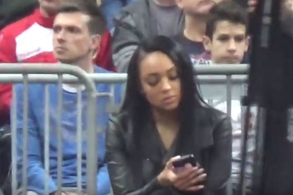 Jedan Zvezdin Amerikanac imao je specijalnu i vatrenu podrsku! (VIDEO)