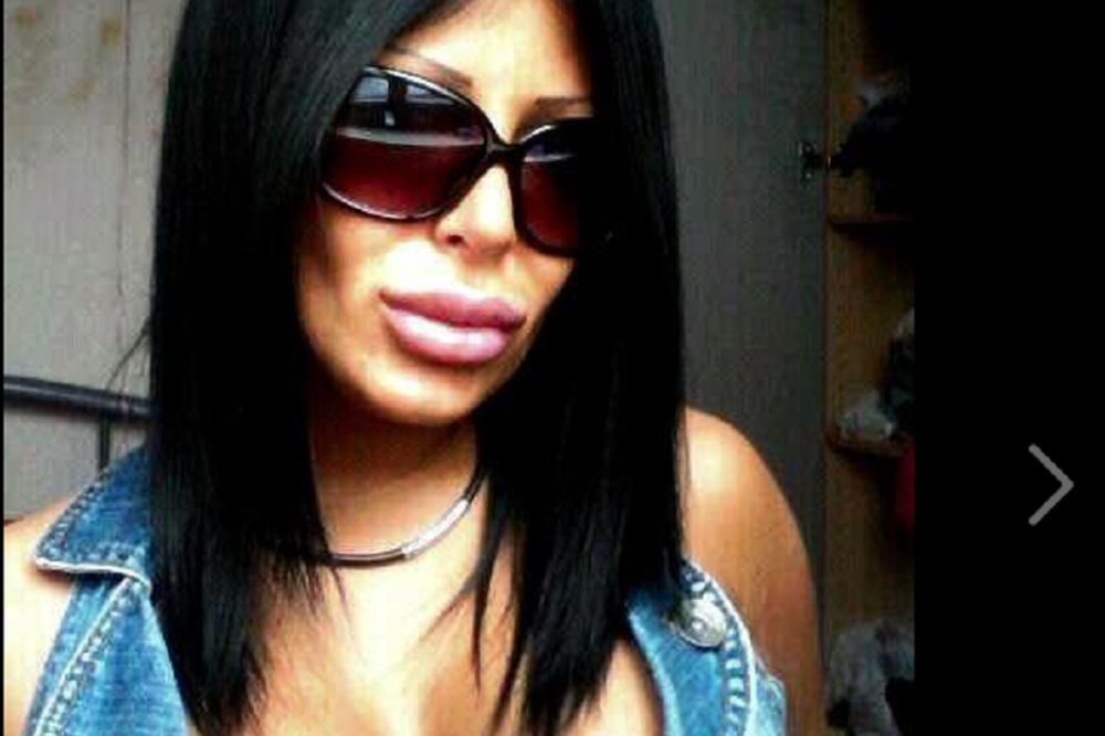 Tijana Đuričić pokazala ogromne gole grudi u tuš kabini! Ali, OGROMNE! (FOTO)