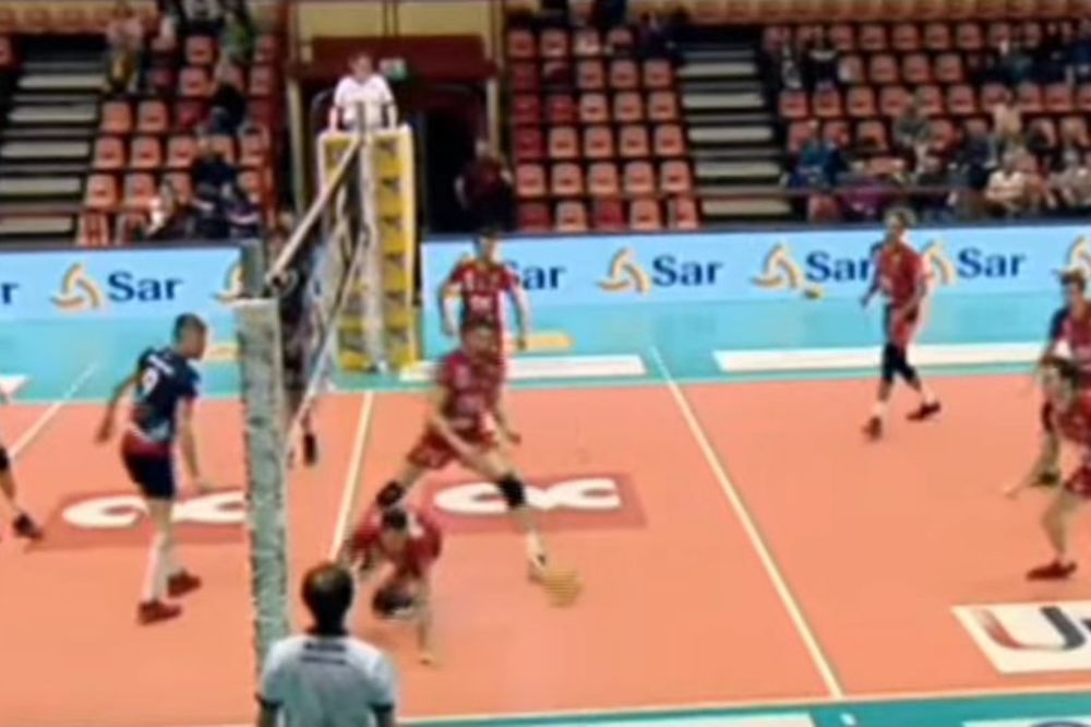 Da te nije to NIkola Grbić naučio? Fenomenalno kuvanje srpskog reprezentativca! (VIDEO)