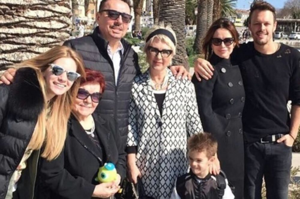 Keba ponosan na sebe: Severini sam svekar za čistu desetku! (FOTO)