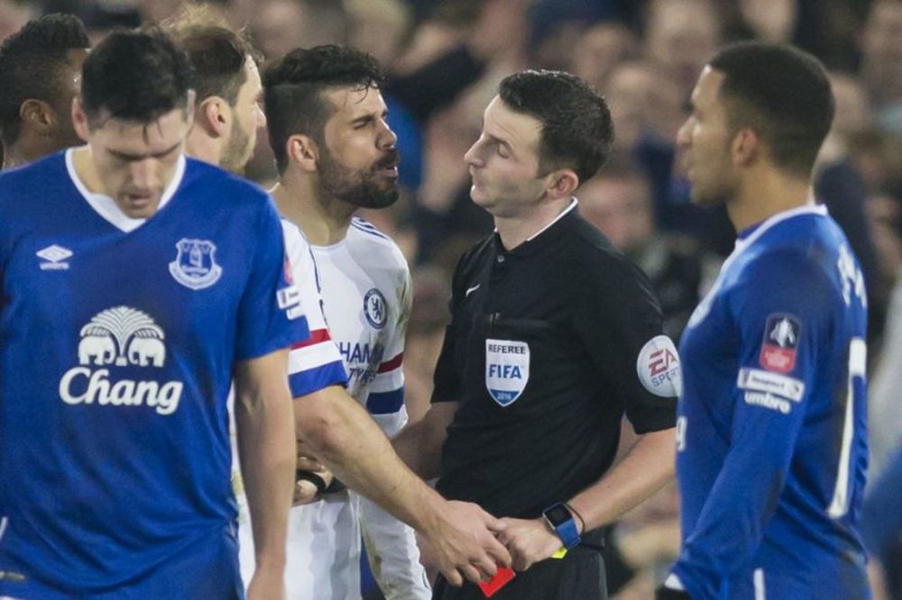 Da nije ovo preblaga kazna za Koštino divljanje? (FOTO)