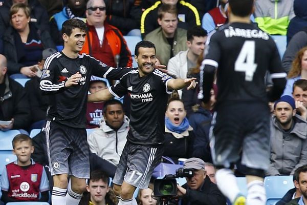 Brazilsko-španska kombinacija iz Čelsija objasnila suštinu fudbala! (VIDEO)