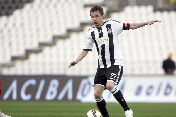 Srpski Frančesko Toti: Sale kapiten za 5 minuta sa 2 gola preokrenuo Radnik! (FOTO) (VIDEO)