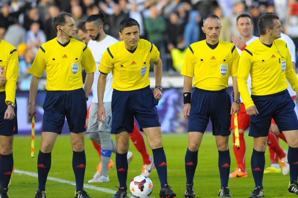 Mažić sudi samo derbije: Najbolji srpski sudija na centru u Parizu!