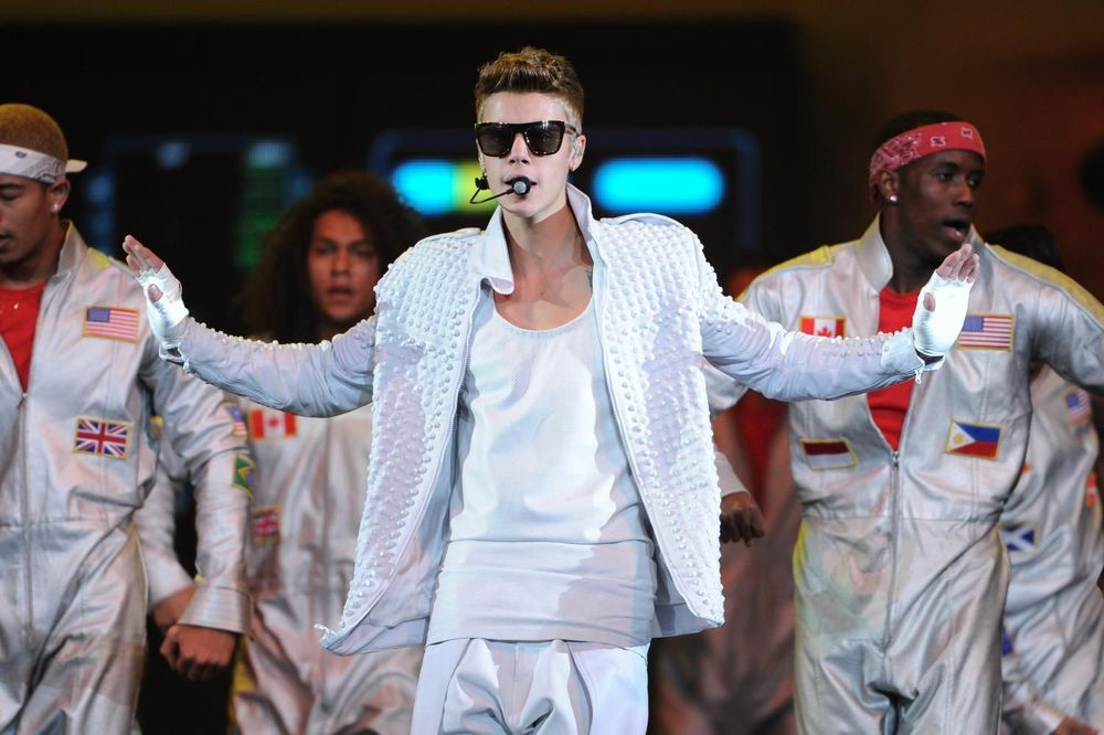 Transformers! Džastin Biber promenio lični opis a hejteri ga odmah dočekali na nož! (FOTO)