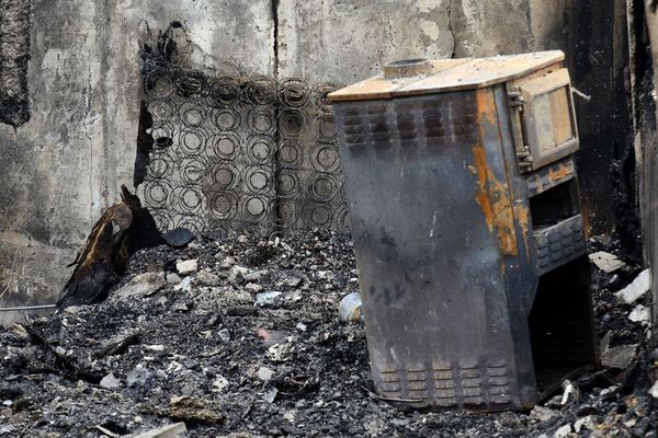 Požar u Zemunu! Povređeno dvoje dece!