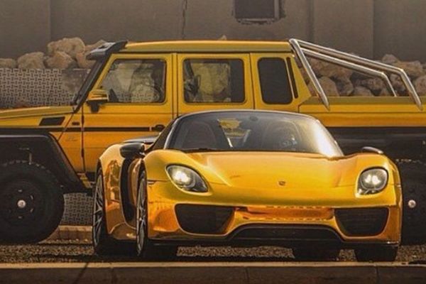 Keš, kolica i Instagram: Prebogati saudijski plejboj i njegove zlatne igračke na 4 točka (FOTO)