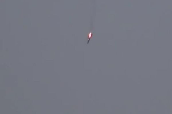 Pogledajte kako su mudžahedini zarobili sirijskog pilota nakon rušenja ruskog suhoja! (FOTO) (VIDEO)