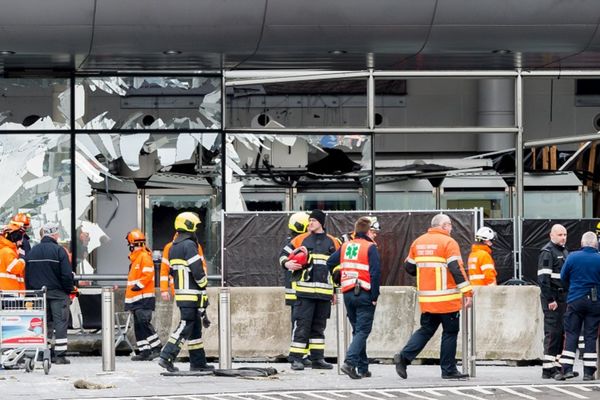 Gajili guju u svojim nedrima: Briselski bombaš samoubica je radio u Evropskom parlamentu! (FOTO)