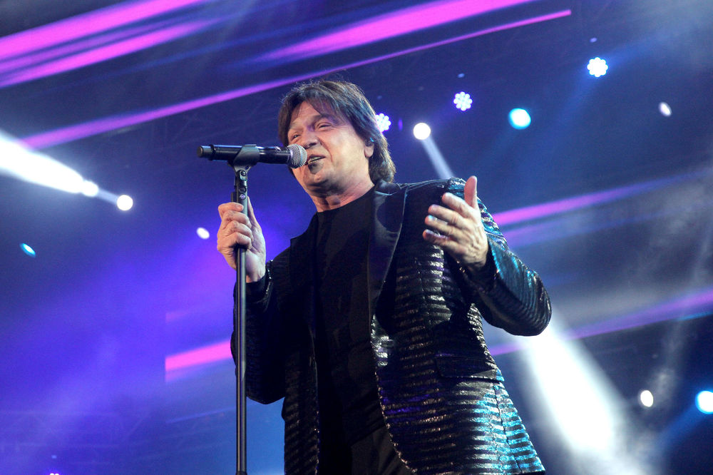 Samo njega je voleo! Ovo je jedina pesma koju je Čola posvetio muškarcu! I svi znamo za njega!