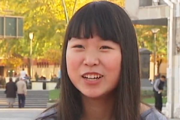 Parla srpski bolje od naše dece! Kineskinja jedina u razredu dobila peticu iz srpskog (FOTO)