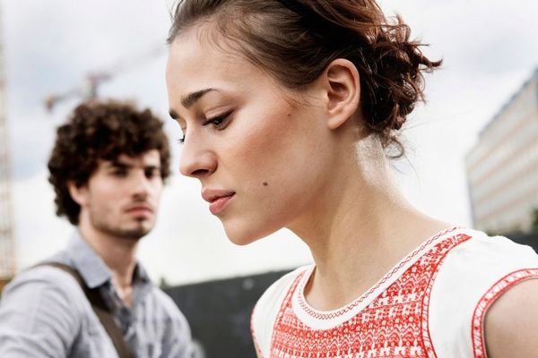 3 razloga zbog kojih te privlače frajeri koji ni ne znaju da postojiš (FOTO)