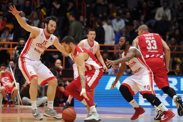 Moglo je da bude i gore: Nezainteresovani crveno-beli pregaženi u Zagrebu sa 21 razlike! (FOTO) (VIDEO)