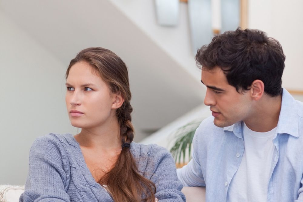 Kad ćeš da se udaš, kad da rodiš: Ako ste žena u Srbiji, evo kako da sledeći put odgovorite rodbini!