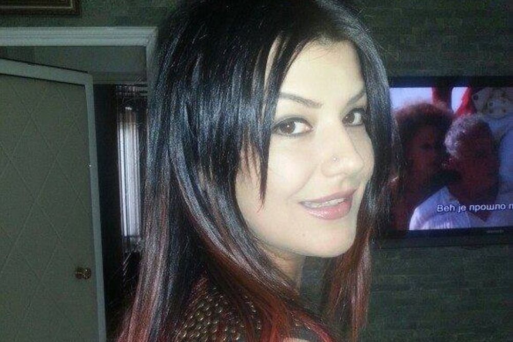 Jelenin ubica muškarac? Pronađen muški DNK na pevačicinoj patici!