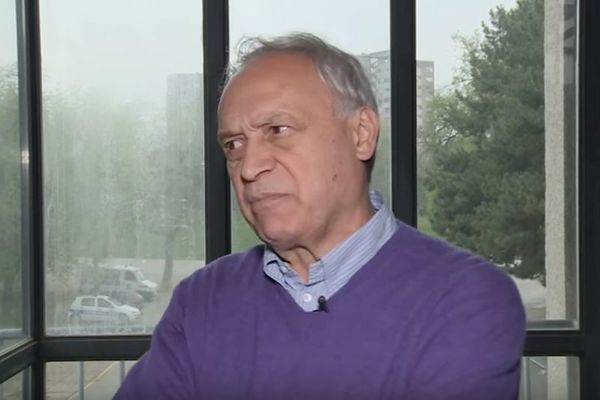 Sprema se krvavi utorak: Vučelić okrivio Nedića da stoji iza gađanja jajima! (VIDEO)