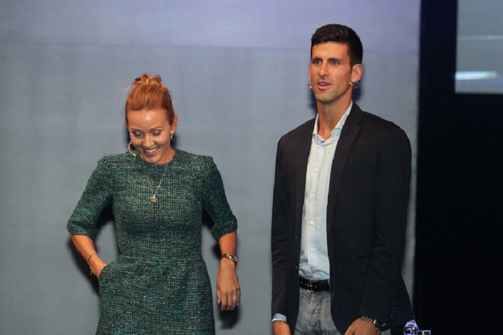 Novak Đoković otvorio veganski restoran: Na klopu došli Mari, Dimitrov, Berdih... (FOTO)