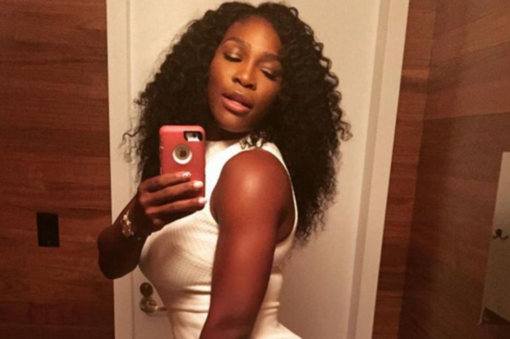 Gaćice, brus i dahtanje: Serena objavila vreli snimak u kućnoj produkciji! (VIDEO)