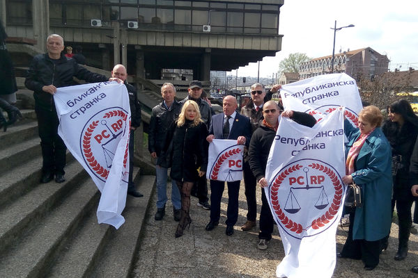 Maja Nikolić na saslušanju! Falsifikovala potpise za izbore? (FOTO)