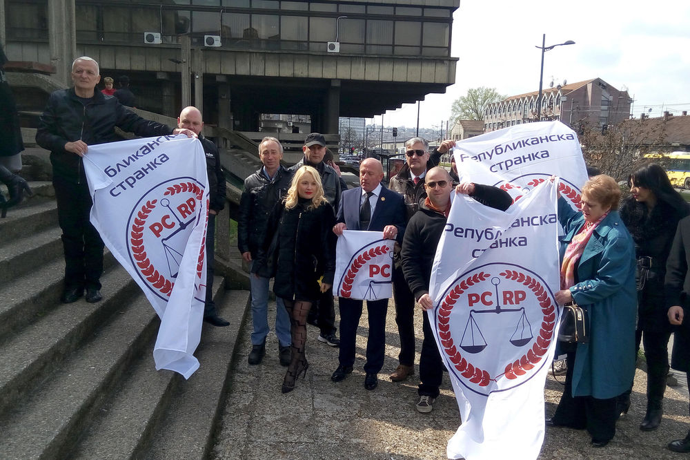 Maja Nikolić na saslušanju! Falsifikovala potpise za izbore? (FOTO)