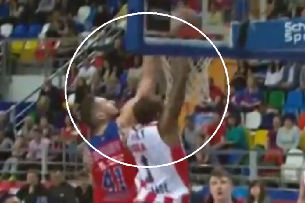Zgazi ih sve: Tarens Kinzi poleteo pa zakucao loptu i košarkaša CSKA! (VIDEO)