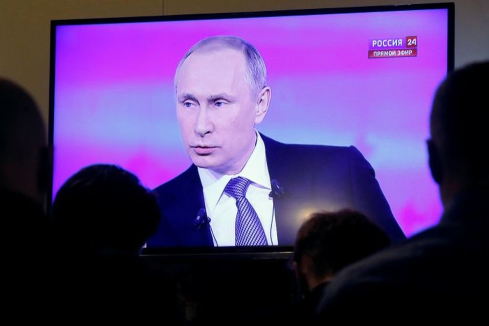 Putin se obratio naciji: Obama je pristojan tip, a ja jedem kašu svaki dan (FOTO)