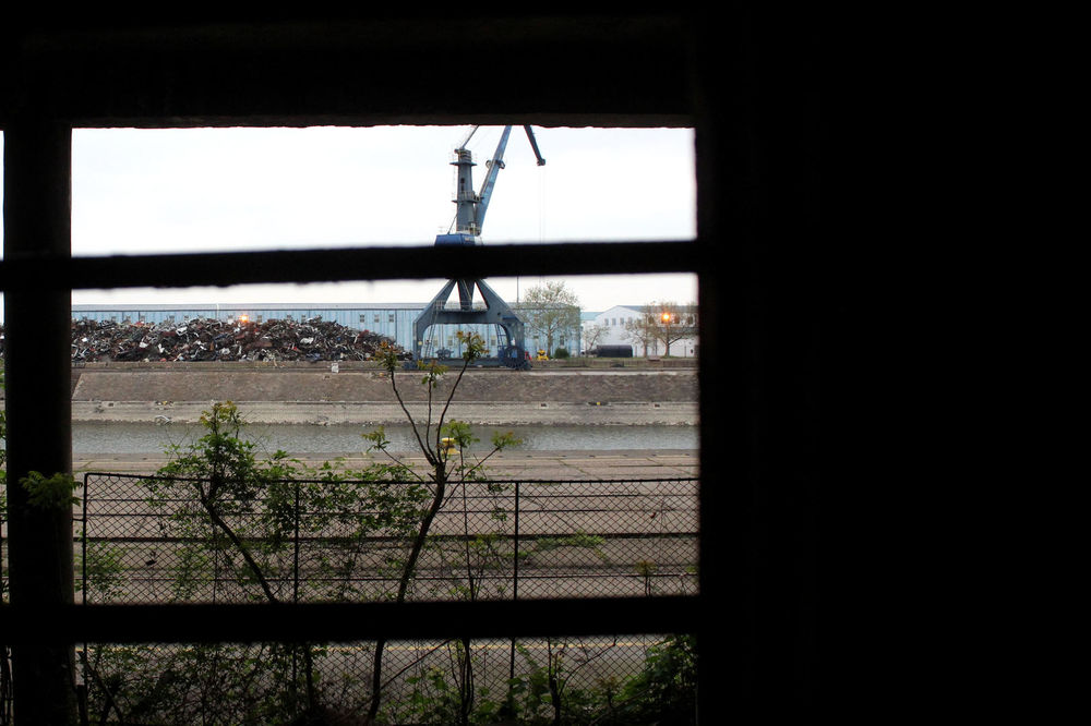 Horor u centru BGD: Ovde su pravili avione i kamione, a sad mogu da snimaju filmove strave i užasa! (FOTO)