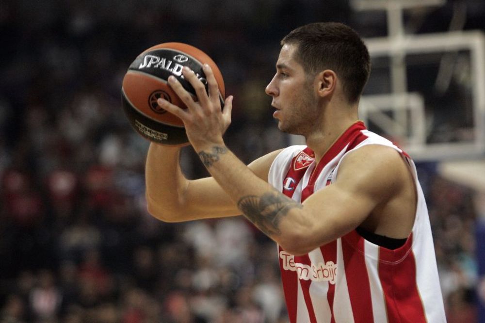 Jovićeva emotivna poruka navijačima: Želeo sam pobedu koliko i vi! (FOTO)