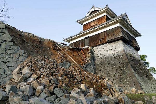 Serija potresa na jugozapadu Japana, 9 mrtvih i preko 1000 povređenih! (FOTO) (VIDEO)