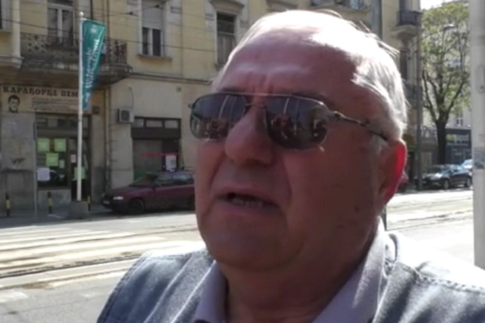 Aaaaa, gde je kula? Ovaj car postao je potpuni hit na netu, evo i zašto! (VIDEO)