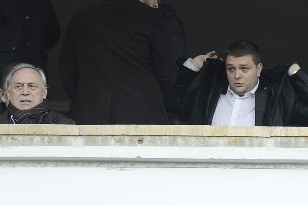 Skandal posle derbija: Delije napale Ilieva i Vazuru, jedva napustili stadion!