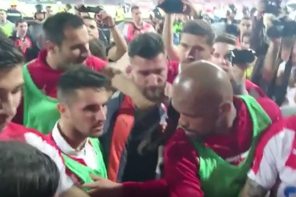 Kahriman je kleknuo ispred Delija kao da traži oproštaj, a onda je zaplakao! (VIDEO)