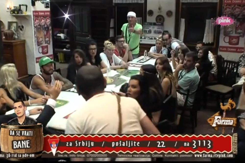 Lepi Mića nasrnuo na Mikija Mećavu: Ajmo napolje, pi*ko jedna! (VIDEO)