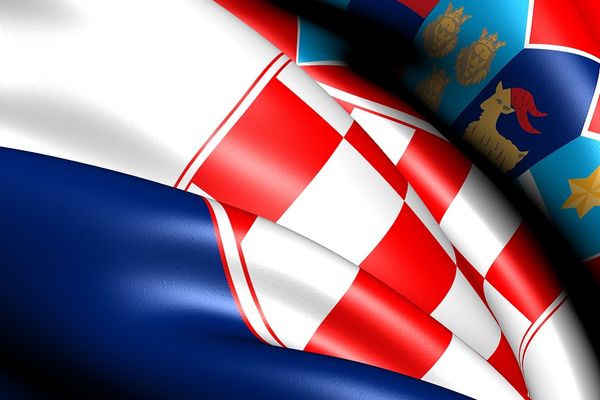 Burna noć u Zagrebu: Bačena bomba na dvorište vrtića i Udruženja Roma