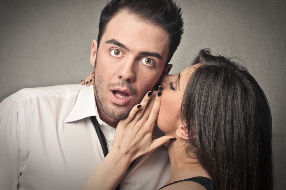 Bljak i fuj: Jedina muška navika koju mrze sve žene (GIF)