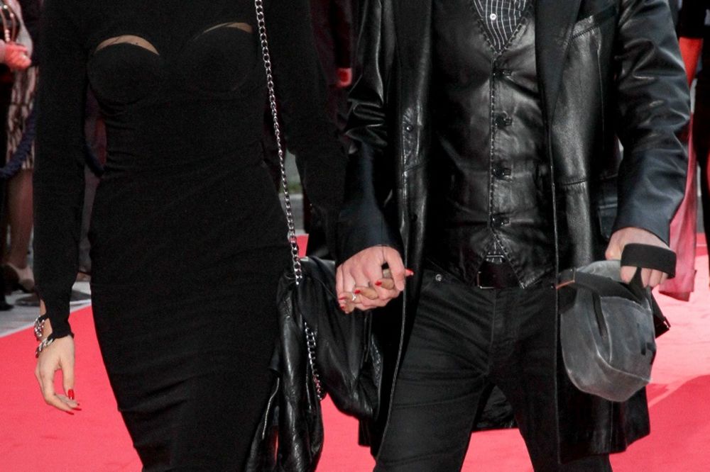 Danas je dan za ljubav! Pomirila se dva omiljena srpska selebriti para! (FOTO)