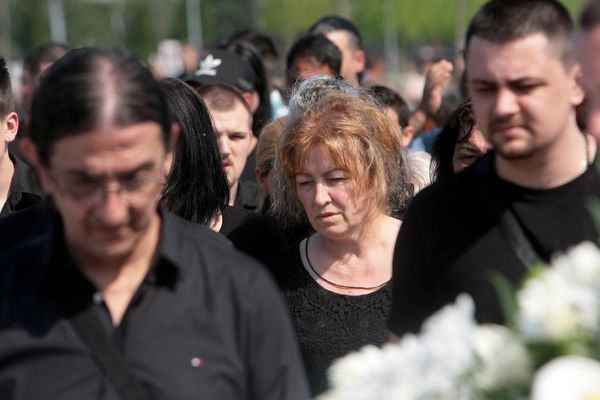 Majka ubijene pevačice: Svaku noć sanjam moju Jecu! (FOTO)