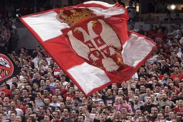 Zašto su Delije ispalile? Da li je Arena trebalo da bude puna protiv CSKA? (VIDEO)