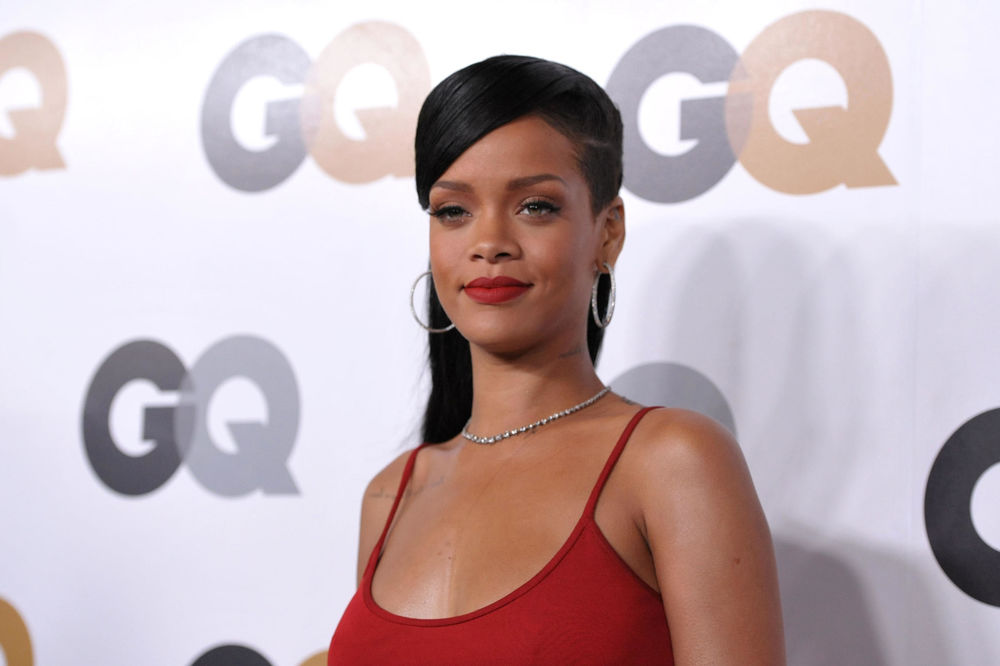 Tetovaže, bradavice i utoka! Ufff! Nema dalje, posle ovoga Rijana je boginja erotike! I tačka!