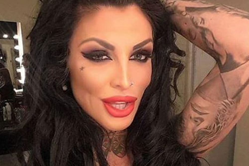 Jelena Krunić se pohvalila novim patikama, ali svi su gledali u nešto drugo! (FOTO)