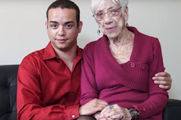 Kako su se oni uopšte spojili: 10 najneobičnijh parova ikada! (VIDEO)