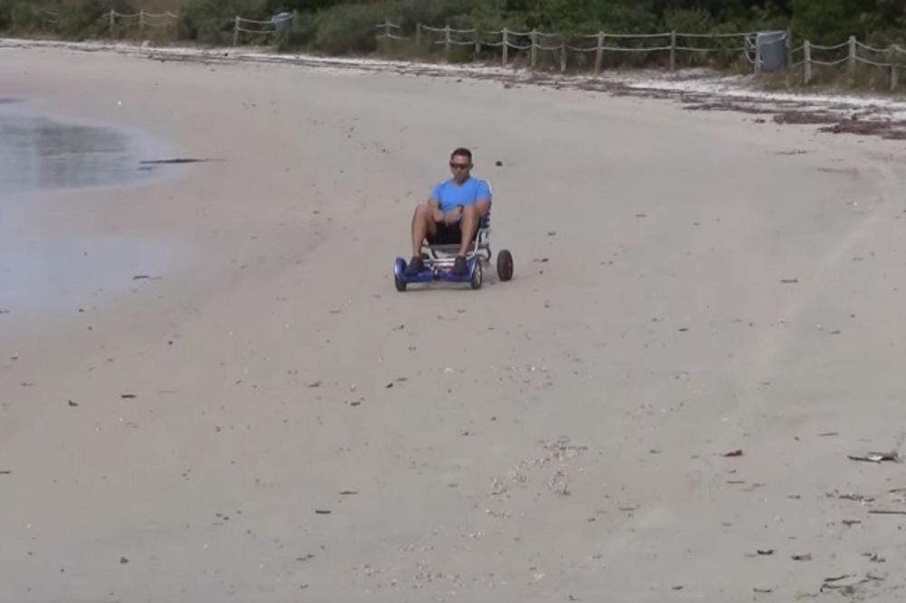 Zavalite se i uživajte: Ovako izgleda vožnja hoverkartom! (VIDEO)
