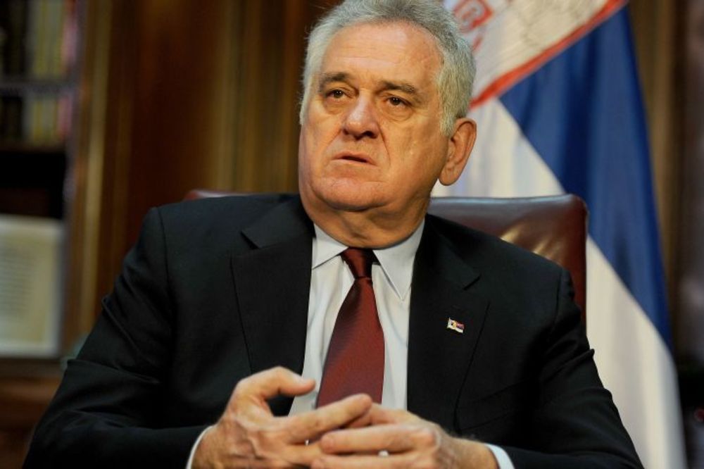 Nikolić: Kandidovaću se na izborima 2017, potreban sam Vučiću